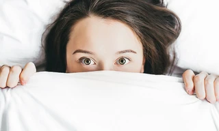 Bí kíp tút tát nhan sắc, xóa dấu vết và cấp tốc lấy lại mắt đẹp cho hội “cú đêm“