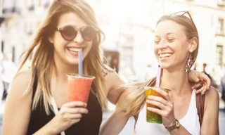 Không phải trà sữa, đây mới là những thức uống giúp bạn “hạ hỏa” ngày đèn đỏ