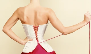 “Thắt lưng buộc bụng” có thể tạo ra vòng eo thần kỳ mà không cần ăn kiêng khổ sở?