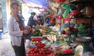 Rau an toàn 'mất hút' tại các chợ dân sinh