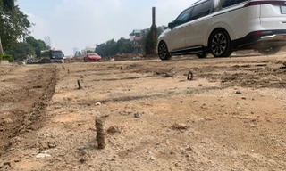 Cận cảnh tuyến đường thi công bị 'bỏ quên' gây ô nhiễm, mất ATGT