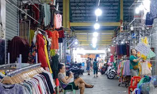 Chợ đêm thời trang giá rẻ tại TPHCM đìu hiu