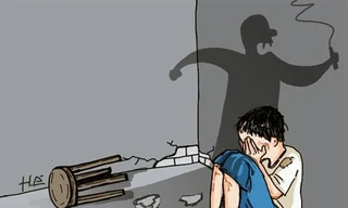 Bé 6 tuổi chấn thương sọ não nghi do người tình của mẹ đánh 