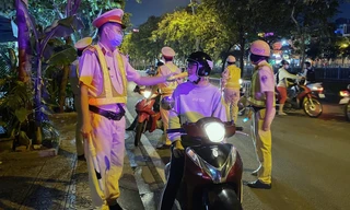 Nhiều người dân ở TPHCM biết sợ… lái xe về nhà sau 'chén chú, chén anh'