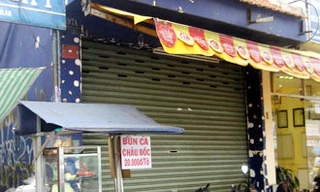 Bốn phụ nữ bị cướp trói trong nhà lúc rạng sáng