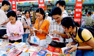 Lo 'bán cái' trong xuất bản