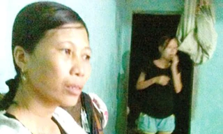 Chị Nguyễn Thị Khuyên buồn rầu kể về tai nạn của con gái