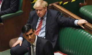 Chính phủ của Thủ tướng Anh Boris Johnson quyết định cấm dùng thiết bị của Huawei trong mạng 5G của nước này. (Ảnh: SCMP) 