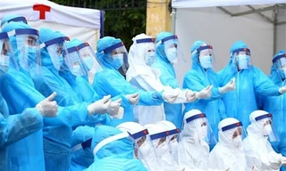 Giáo sư Mỹ bị phản đối vì nghi ngờ kết quả chống COVID-19 của Việt Nam