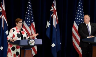 Ngoại trưởng Úc Marise Payne (trái) và Ngoại trưởng Mỹ Mike Pompeo tại cuộc họp báo chung. (Ảnh: Reuters)