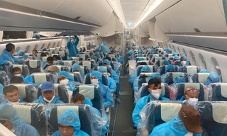 Một ngày đưa hơn 600 công dân Việt Nam mắc kẹt vì COVID-19 về nước