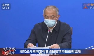 Ông Hu Lishan phát biểu trong cuộc họp được phát trực tiếp trên mạng xã hội Weibo hôm 5/2