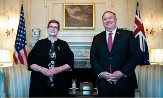 Ngoại trưởng Mỹ Mike Pompeo (phái) và người đồng cấp Úc Marise Payne. (Ảnh: ABC)