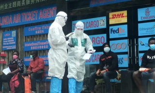 Quan hệ hữu nghị với châu Phi mà Trung Quốc nói là có thể vượt qua mọi thử thách đã rơi vào khủng hoảng sau khi nhiều người châu Phi ở Quảng Châu bị đối xử không đúng mực vì COVID-19. (Ảnh: SCMP) 