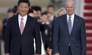 Ông Tập Cận Bình và ông Joe Biden trong cuộc gặp năm 2015. (Ảnh: AP)