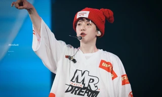 Concert Baekhyun ngày 2: Fan rưng rưng hát mừng sinh nhật sớm EXO 12 tuổi
