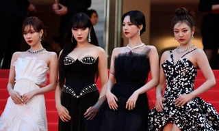 aespa "đánh bùa choáng" với phong cách mới, hút trọn spotlight thảm đỏ LHP Cannes