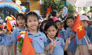 Lễ khai giảng trường Tiểu học Phương Mai: Tween hân hoan, đong đầy hy vọng
