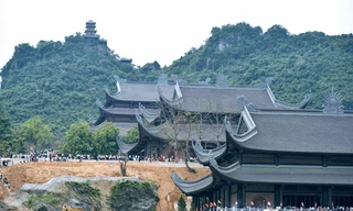 Chùa Tam Chúc, khi hoàn thiện được đánh giá là ngôi chùa lớn nhất thế giới. Ảnh: M.Đ