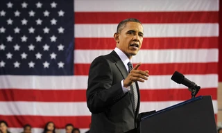 Ứng viên Obama sắp hết tiền