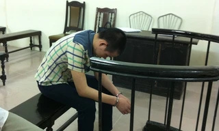 Bị cáo ăn năn trước vành móng ngựa.