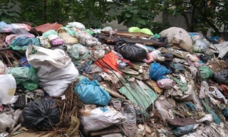 Hơn 600 hộ dân sống chung với rác