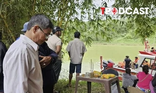 ĐIỂM TIN 21/11: Xác định vị trí xe chở rác rơi xuống sông, danh tính 2 nạn nhân mất tích