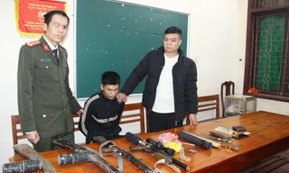 Bắt đối tượng buôn ma túy, thu cả ‘kho’ vũ khí nóng