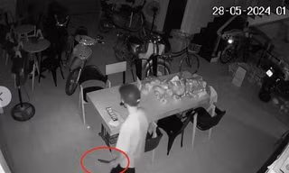 Tên trộm cầm dao đột nhập nhà dân sục sạo gần 1 giờ đồng hồ
