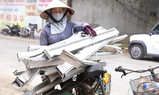 Miệt mài trên phố mưu sinh trong ngày quốc tế lao động 1/5