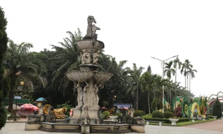 Hoang vắng, nhếch nhác ở công viên trung tâm thành phố Vinh