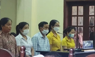 Ăn chặn tiền hỗ trợ thiên tai, 5 cán bộ xã lĩnh án