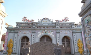 Khám phá ngôi đền thờ người trấn thủ 12 cửa biển 