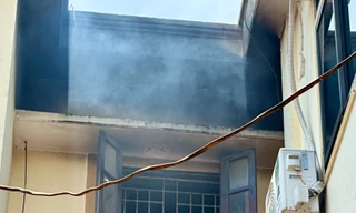 Phòng thực hành thí nghiệm trường chuyên bốc cháy, sơ tán nhiều học sinh