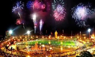 Nghệ An bắn pháo hoa 15 phút chào năm mới 2024