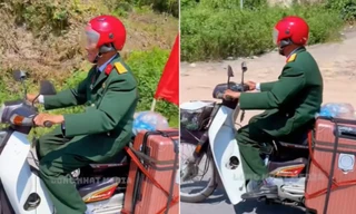 Xúc động cựu binh 76 tuổi chạy xe máy vượt 1.400 km xem lễ diễu binh 30/4