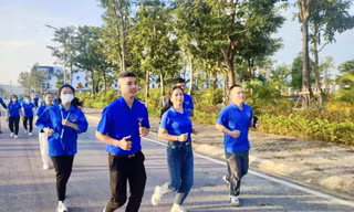 Tuổi trẻ Nghệ An chạy gây quỹ Tết ấm miền Tây xứ Nghệ