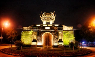 Khám phá vẻ đẹp thành cổ Vinh