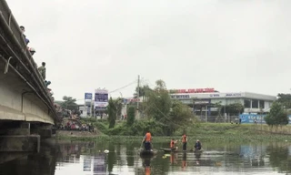 Nghệ An: Phát hiện thi thể hai mẹ con nổi trên sông