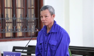 Lĩnh 20 năm tù vì đánh vợ, chém hàng xóm, đâm công an viên tử vong