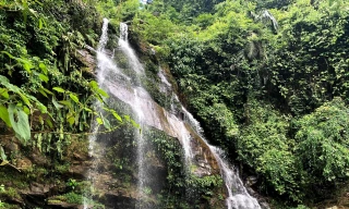 Trượt chân khi tắm thác, người đàn ông tử vong thương tâm