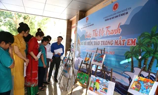 Sôi nổi ngày hội thanh thiếu nhi với Bác Hồ và biển, đảo quê hương