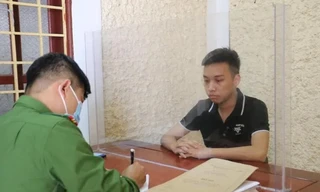 Bắt đối tượng lừa đảo rồi thuê người 'rửa tiền'