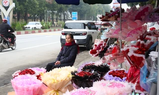 Hoa, quà tặng ngóng khách trong ngày dành cho “một nửa thế giới” 