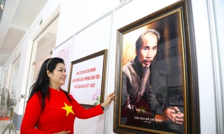 Ảnh, tư liệu quý về Chủ tịch Hồ Chí Minh