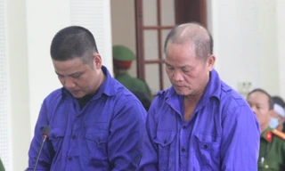 Cầm dao sang nhà hàng xóm 'nói chuyện', người đàn ông bị gia chủ sát hại