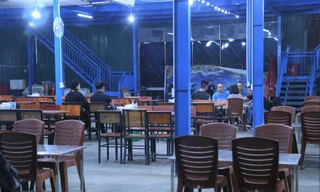 Nhiều quán nhậu vắng hoe cả ngày lẫn đêm vì khách sợ bị phạt nồng độ cồn 