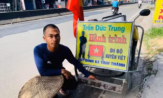  Chàng trai xứ Nghệ làm xe tự chế hút đinh trên hành trình đi bộ xuyên Việt