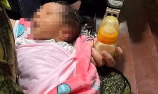 Bé trai sơ sinh bị bỏ rơi trước trạm y tế trong đêm cùng bỉm, sữa