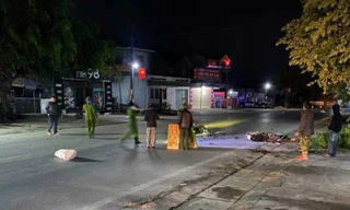 Xe máy đối đầu, 4 người thương vong